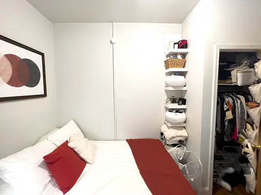 Rented by Denise Rosenblum, LREB | media 26