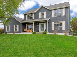 603 High Point Dr SW, Cedar Rapids, IA 52404