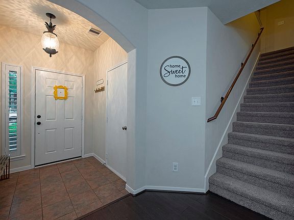 4th image of 13039 Iris Garden Ln