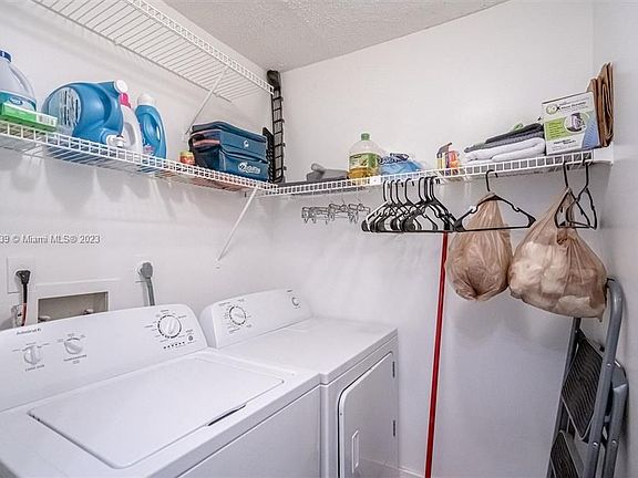 3rd image of 1245 SW 46th Ave APT 1211