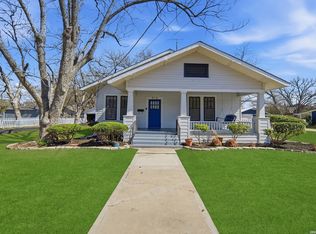 510 S Guadalupe Street, Lockhart, TX 78644