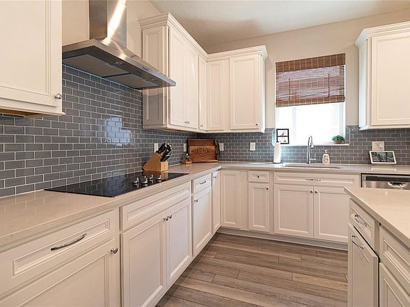 4th image of 12951 Brookside Moss Dr