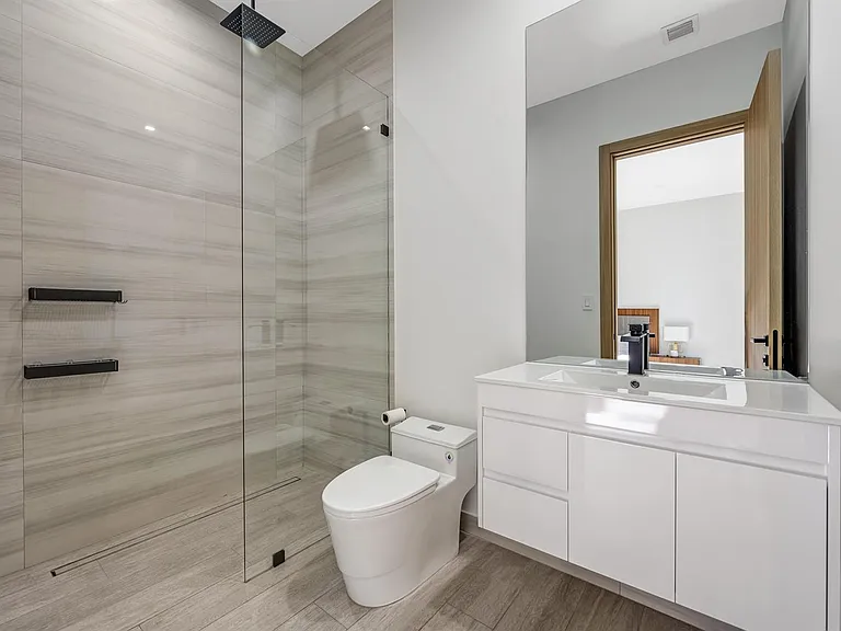 1000 SW 93rd Ave #1 — Photo 15