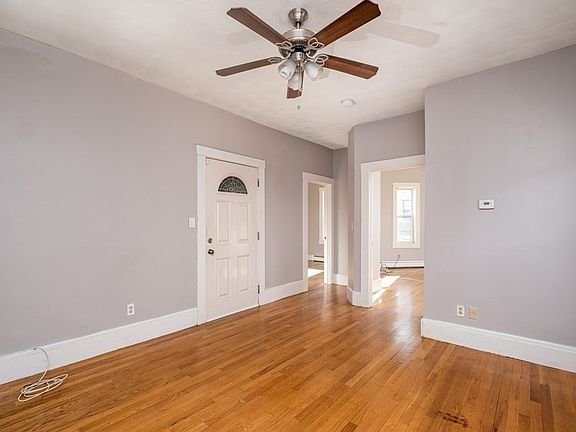 5th image of 74 Essex St #2