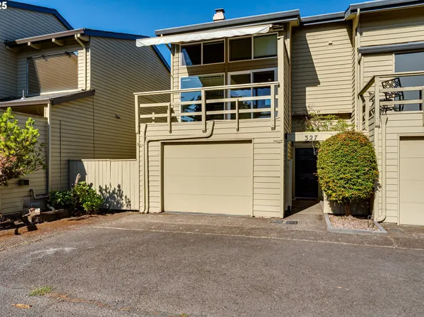 327 Country Club Rd, Eugene, OR 97401