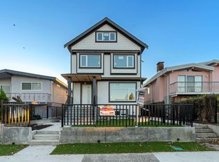 6751 Knight St, Vancouver, BC V5P 2W4