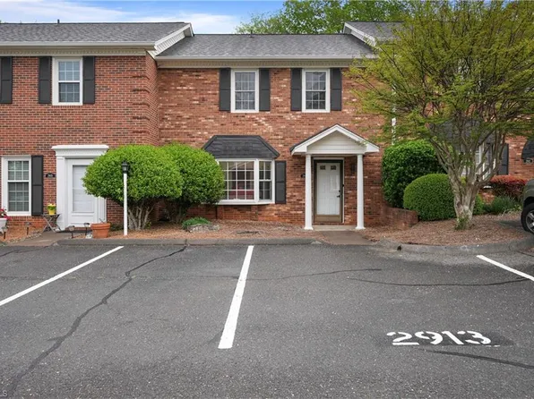 2913 Burke Place Ct, Winston Salem, NC 27103