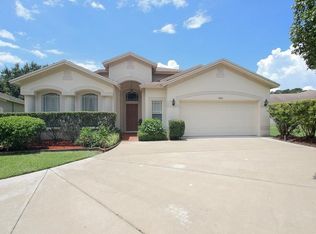 5906 Bramble Bush Ct, Zephyrhills, FL 33541