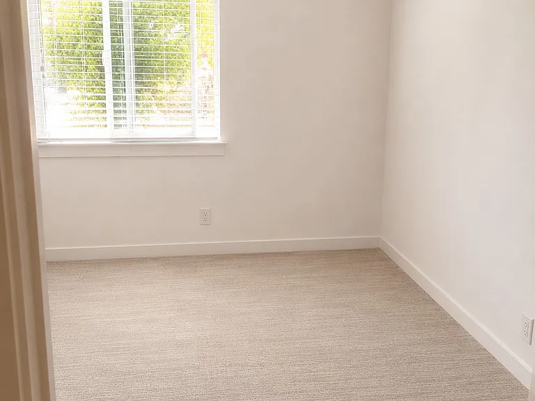 3101 Middlefield Rd #18 — Photo 9