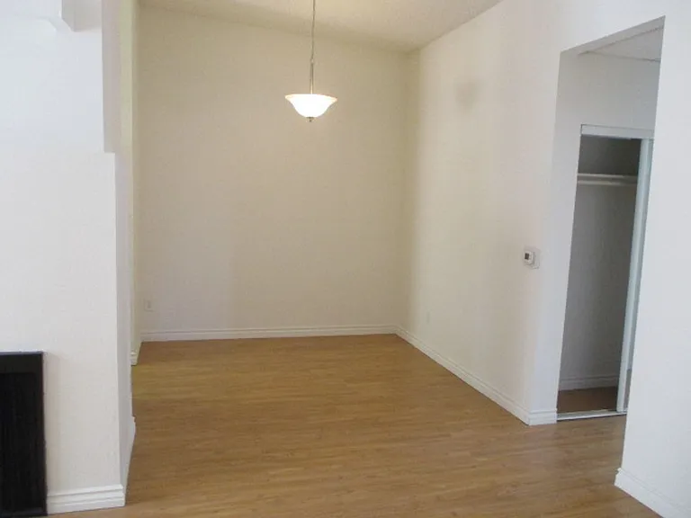 3633 Jasmine Ave — Photo 5