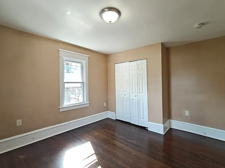 4 Pacific Ave #B — Photo 9