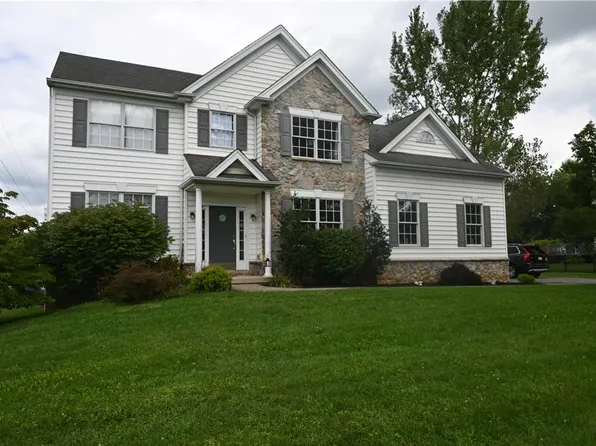 3829 E Hopewell Rd, Center Valley, PA 18034
