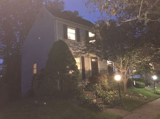 2956 Oakleigh Ln, Oakton, VA 22124