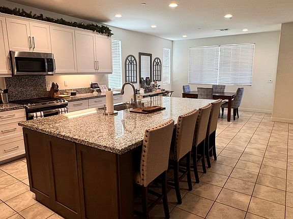 Kitchen with island