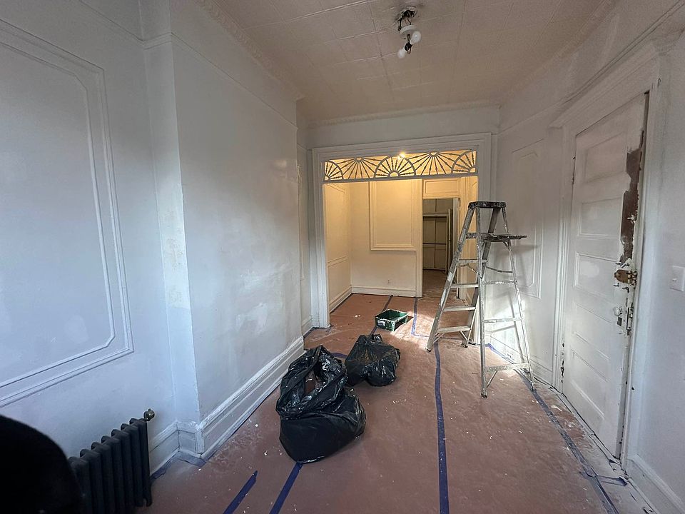 1st image of 893 Saint Johns Pl #L1