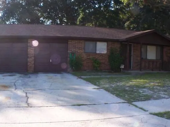 1624 Monument Oaks Dr, Jacksonville, FL 32225