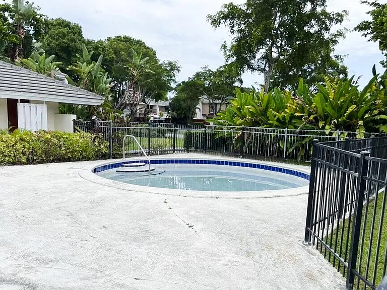3094 Bermwood Ln #237 — Photo 37
