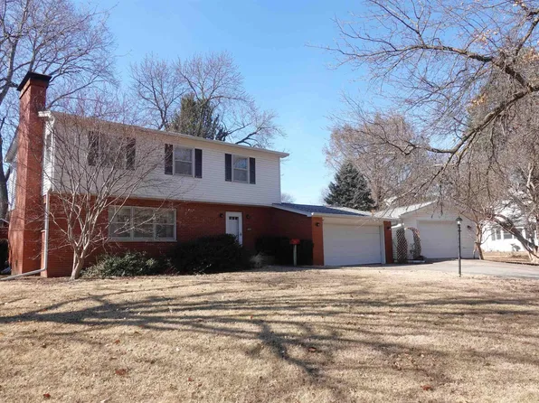 1644 N West St, Galesburg, IL 61401