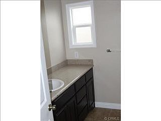 5th image of 1527 W 104th St