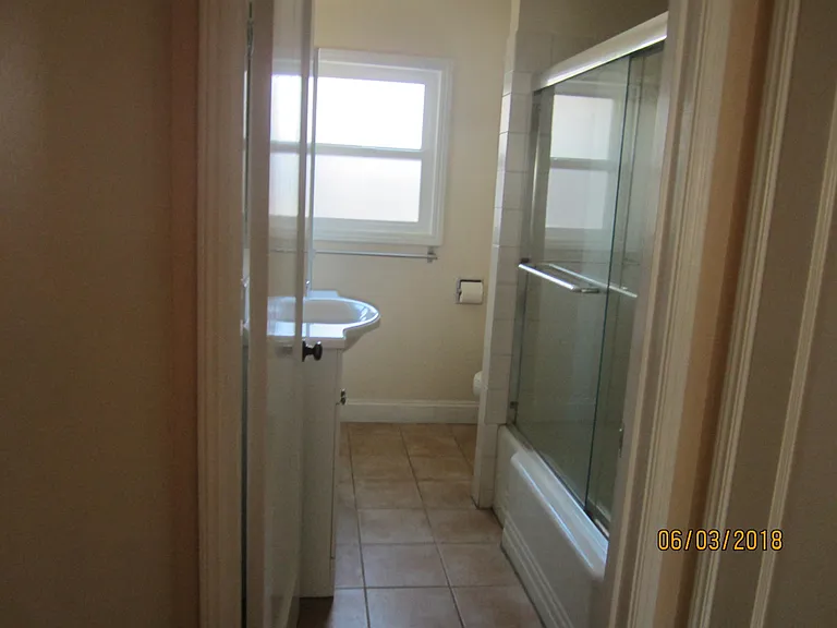 943 Wright St — Photo 9