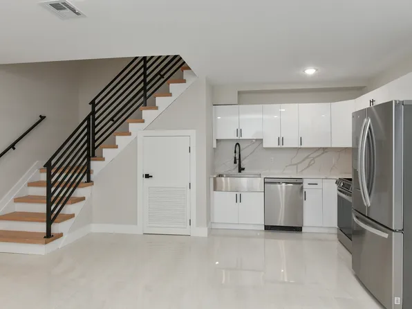 221 Columbia Avenue image 26 of 32