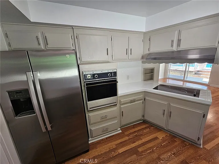 4642 Briggs Ave — Photo 9