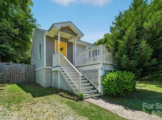1824 Double Oaks Rd, Charlotte, NC 28206