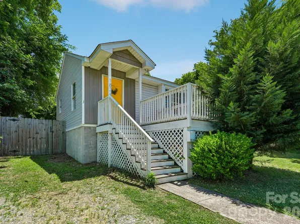 1824 Double Oaks Rd, Charlotte, NC 28206