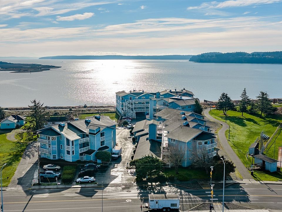 1st image of 651 SE Bayshore #B301