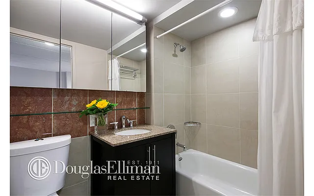 Rented by Douglas Elliman | media 21