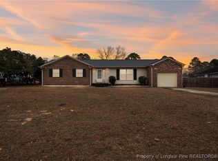 3555 Sturbridge Dr, Hope Mills, NC 28348