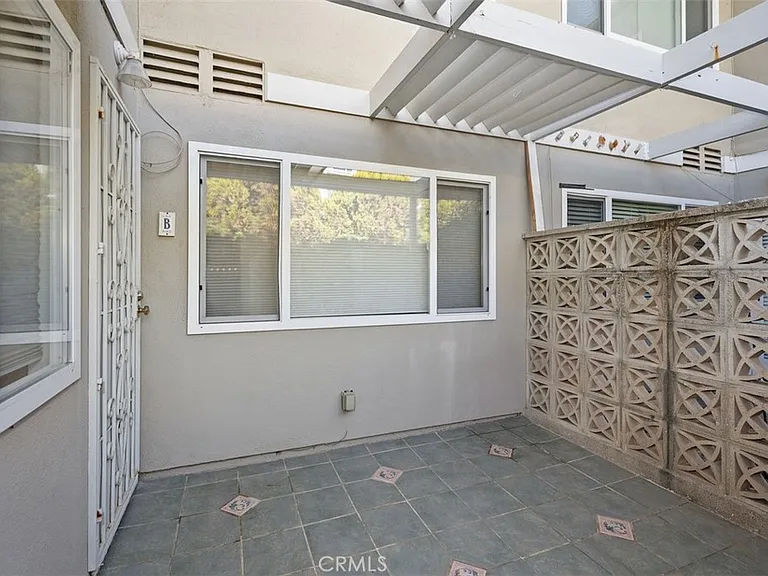 21702 Ocean Vista Dr #B — Photo 34
