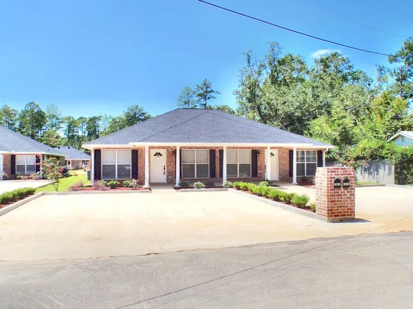 1805 Read Rd, Picayune, MS 39466