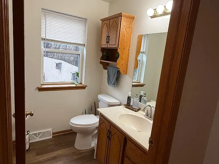 full bath upstairs