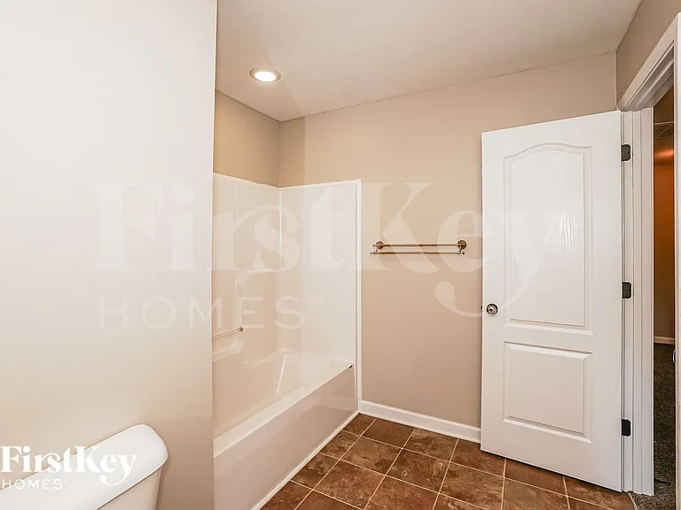 1302 Marcy Ct — Photo 17