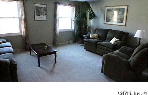 3rd image of 110 Cottage Grove Dr