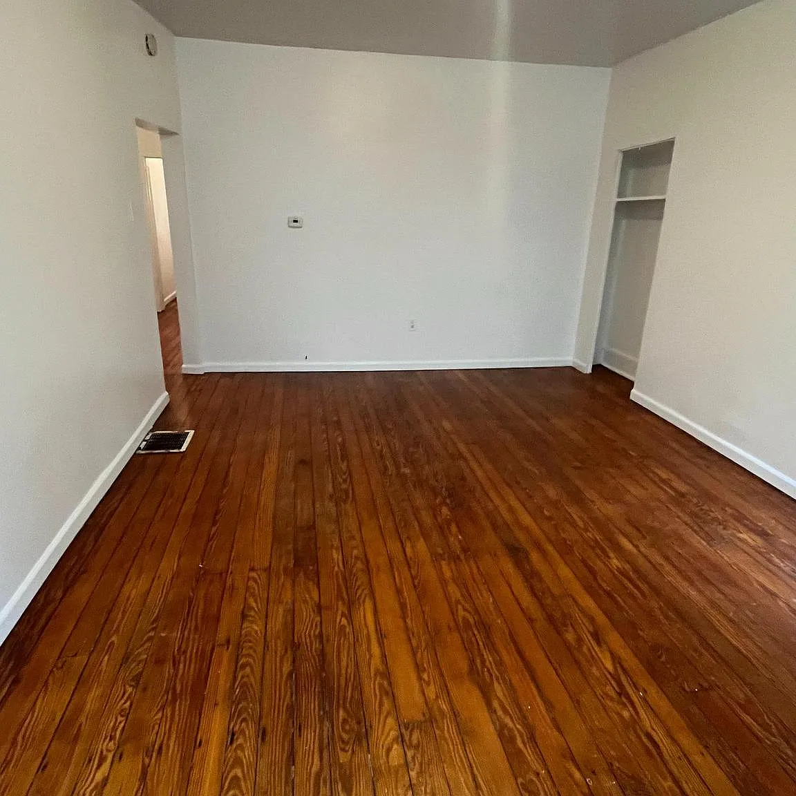 4 bed, 2.0 bath, 1550 sqft, $1,750 — Photo 4