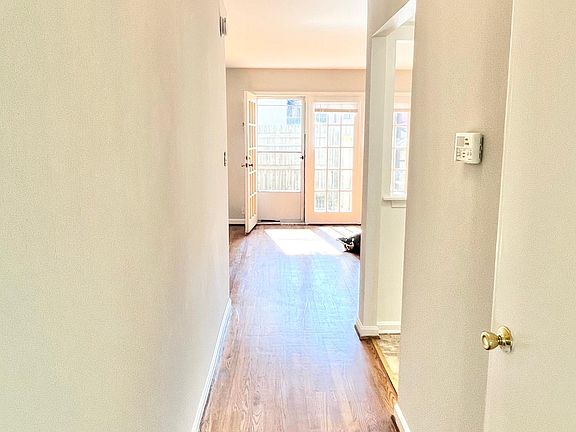 2nd image of 4436 Macarthur Blvd NW APT 3A