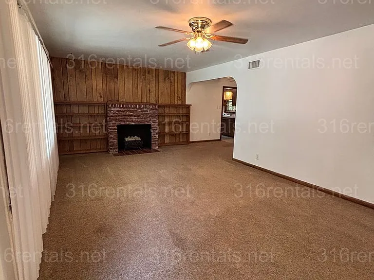 1144 Skelly St — Photo 18