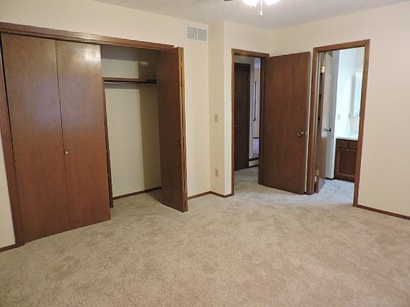 5th image of 5825 W 37th St S