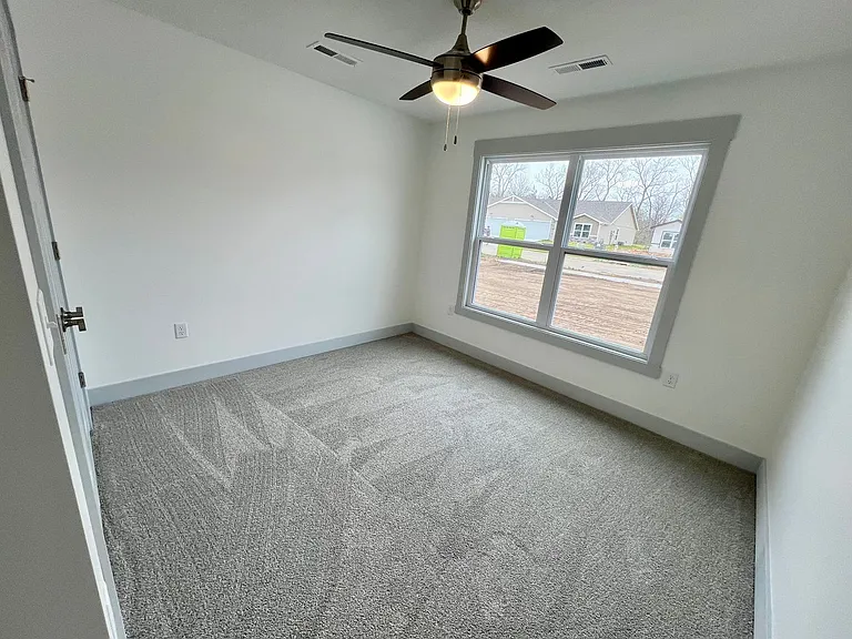 4650 Pierce Dr — Photo 21