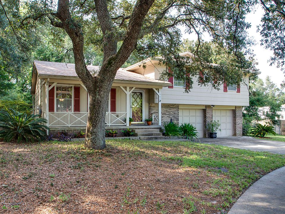 1st image of 500 Driftwood Ln