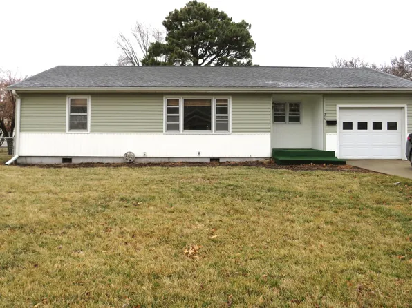 306 E High St, Marshall, MO 65340