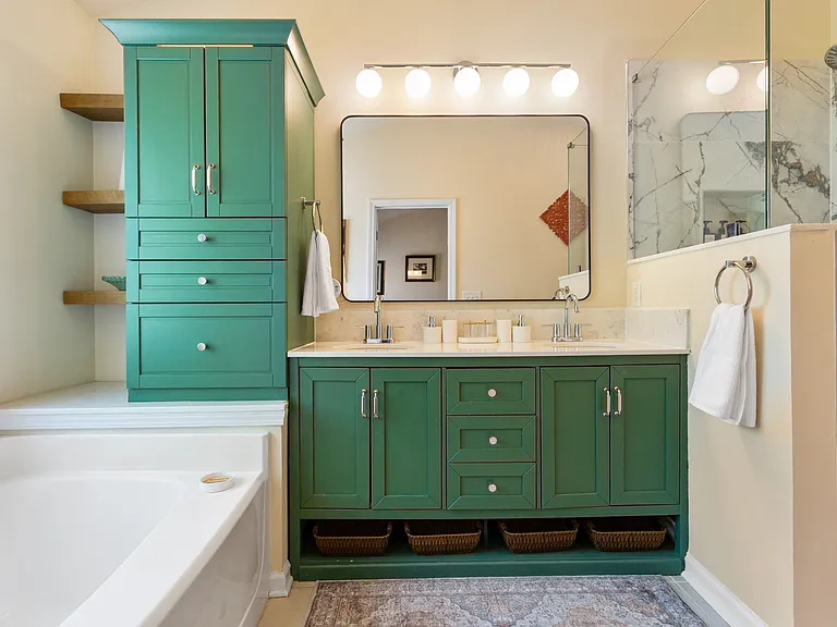 Pecan Knoll Dr — Photo 25