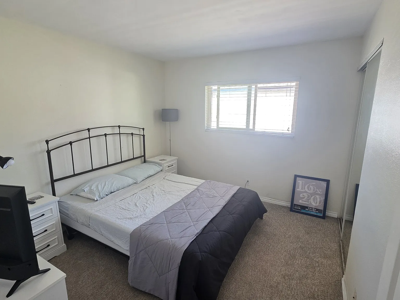 2 bed, 806 sqft, $1,650 — Photo 2
