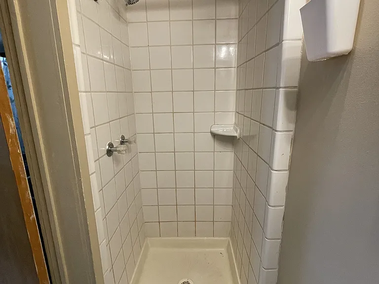 412 W Saginaw St #2 — Photo 6