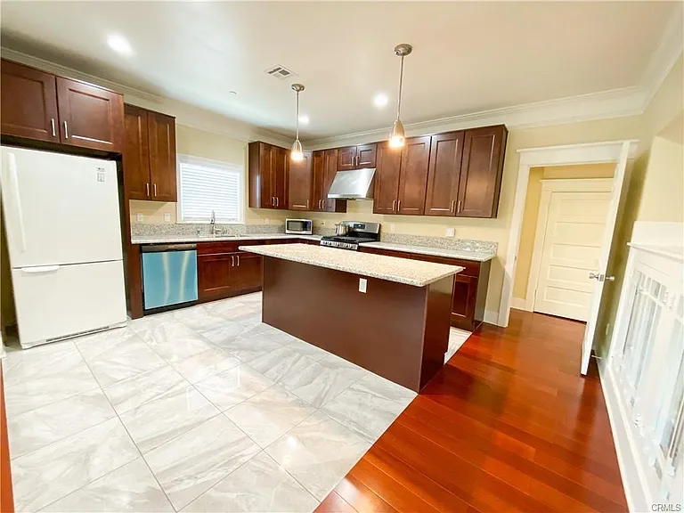 113 Sunset Ave — Photo 6
