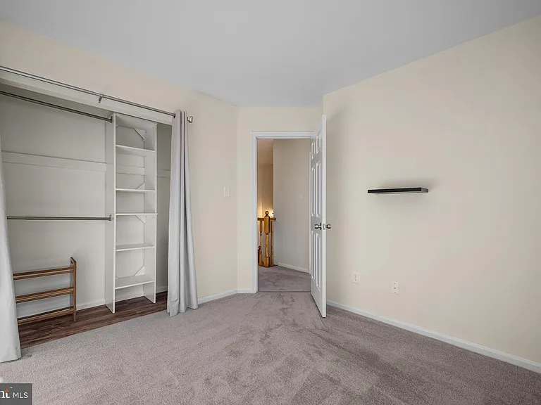 817 Thoreau Ln — Photo 21