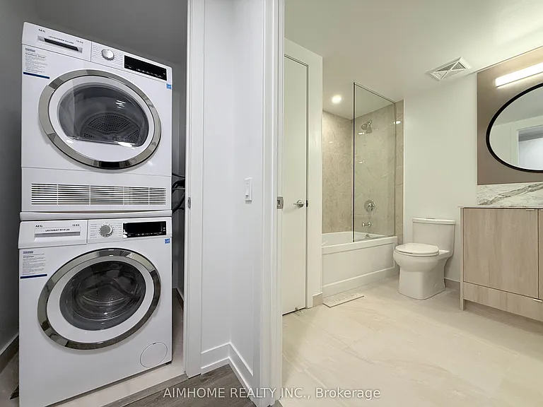 771 Yonge St #1606 — Photo 8