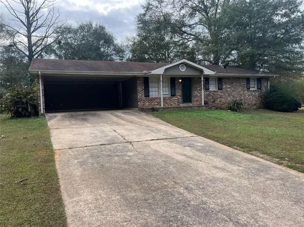 110 Shannon Dr, Carrollton, GA 30117